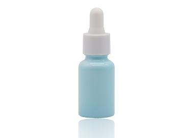 Il colore bluastro che ricopre il contagoccia dell'olio essenziale imbottiglia la bottiglia ceramica bianca 30ml