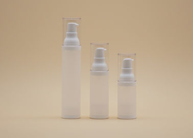 La pompa senz'aria di plastica vuota imbottiglia il cosmetico che imballa la prestazione stabile