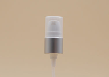 cappuccio bianco di trattamento di 18mm delle pompe di Matt della chiusura cosmetica pp dell'argento mezzo